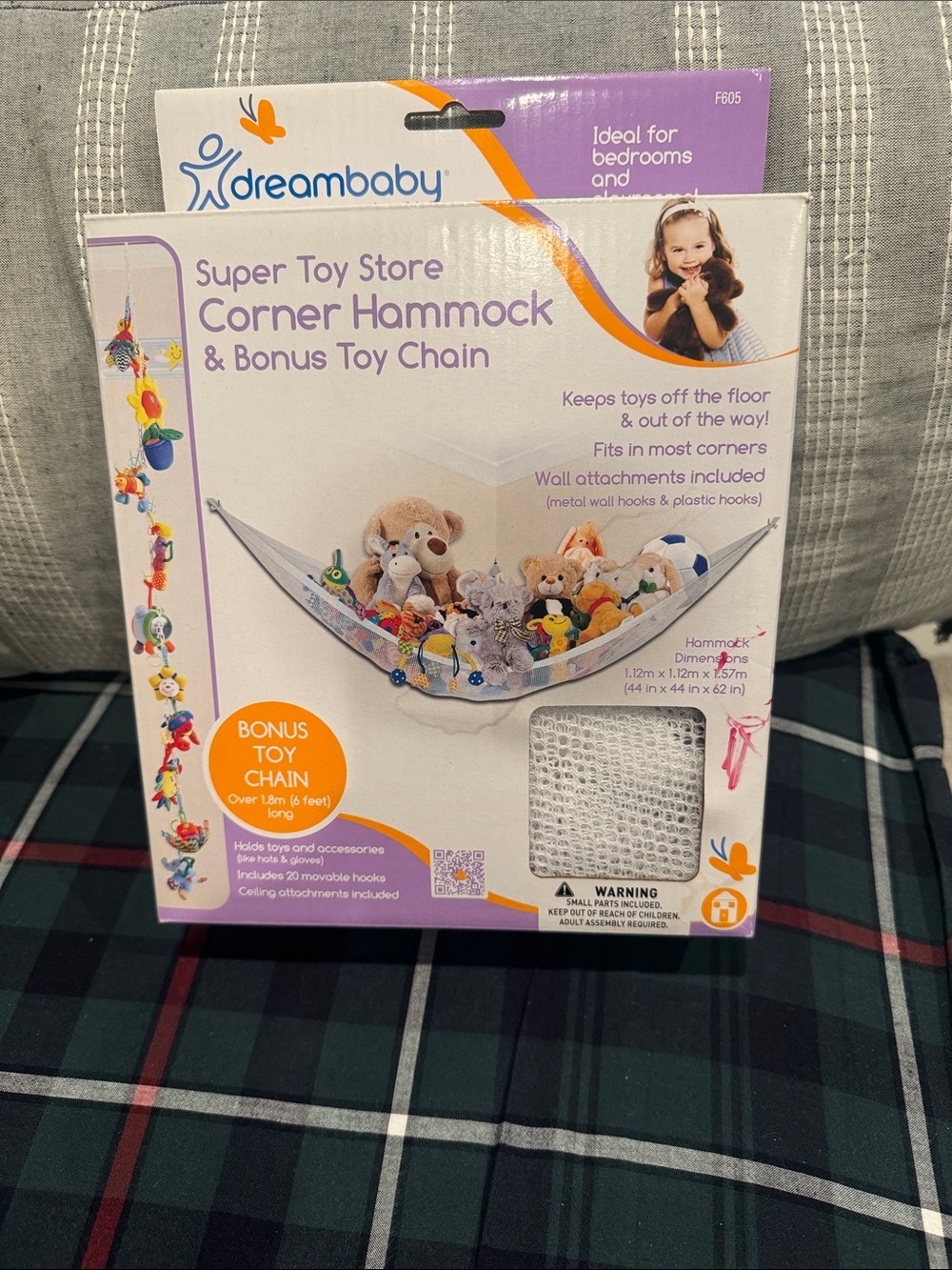 Dreambaby White Corner Toy Hammock with Bonus Toy Chain